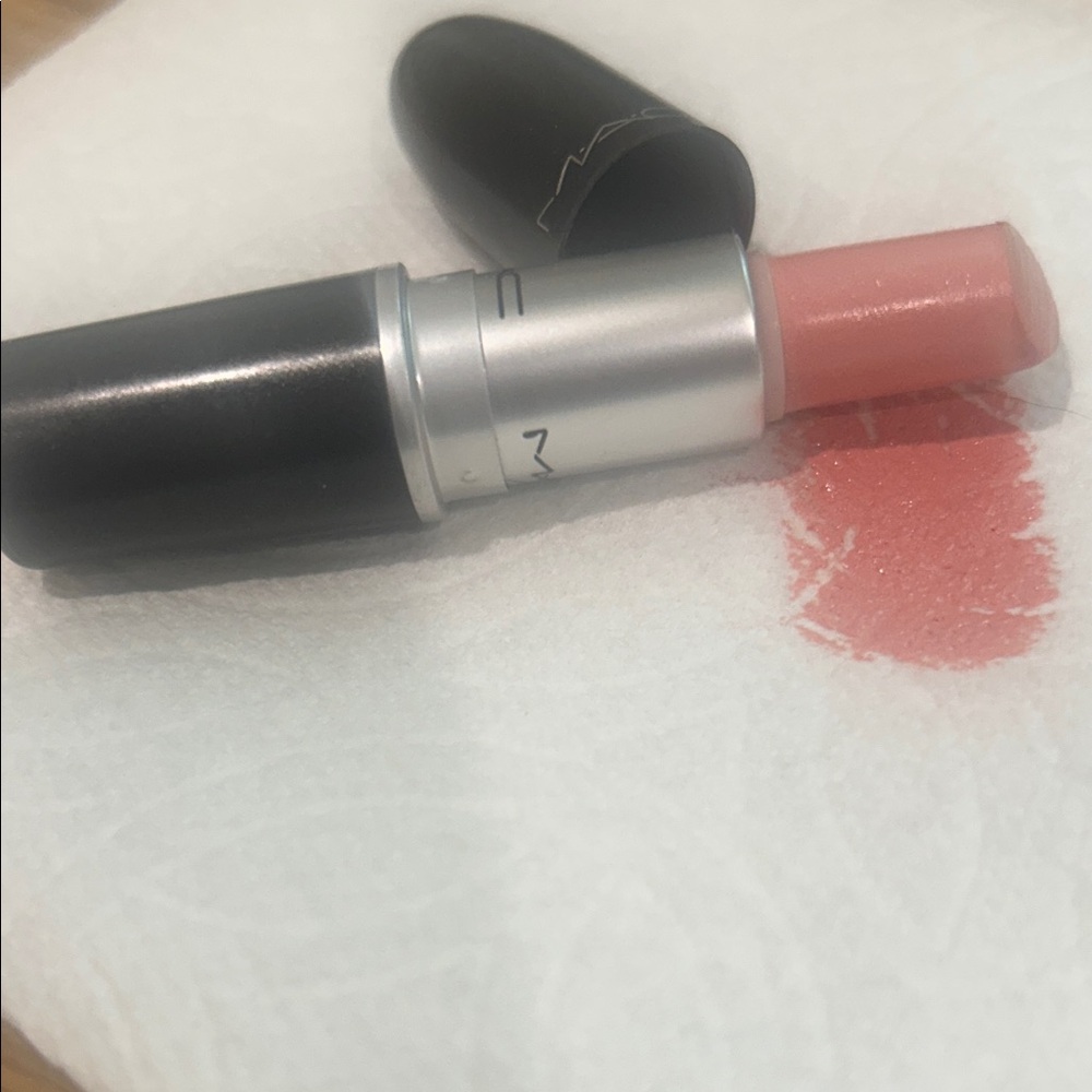 MAC Cosmetics in Royal Ball